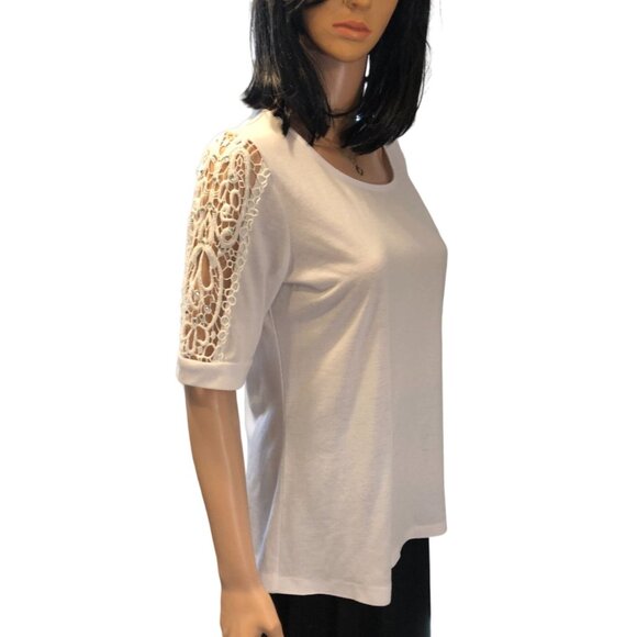 (6 for $25) Carolyn Taylor Embroidered Sleeve Scoop Neck Top in White Size Small - Picture 2 of 5